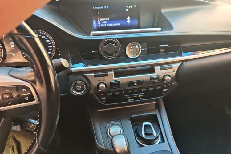 Used Lexus ES 2016 200 Midnight Special Limited Edition Audio And AC Panel