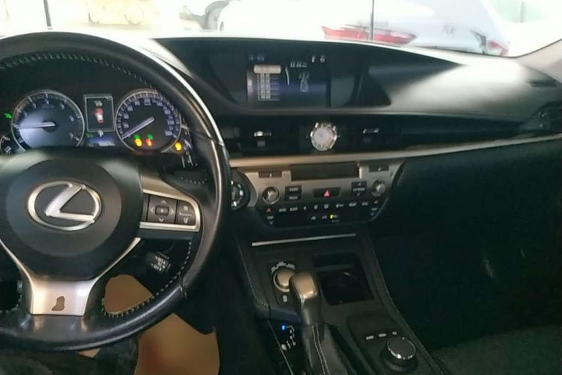 Used Lexus ES 2016 200 Midnight Special Limited Edition Center Console