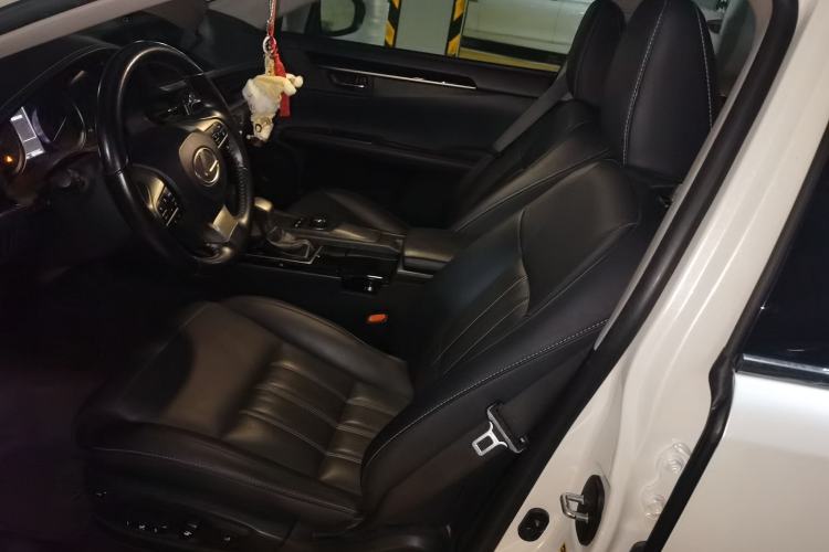 Used Lexus ES 2016 200 Midnight Special Limited Edition Driver Seat
