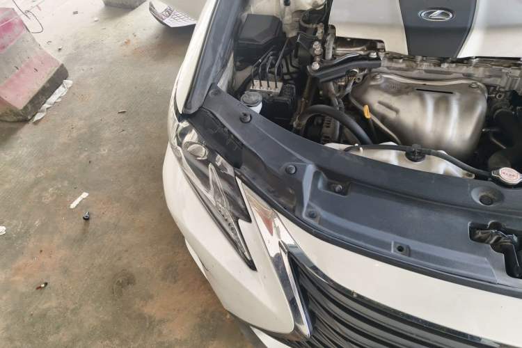 Used Lexus ES 2016 200 Midnight Special Limited Edition Engine Bay Right