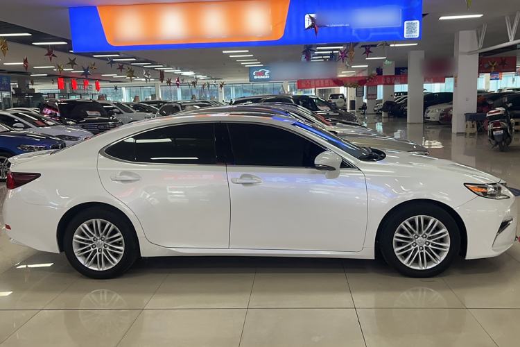 Used Lexus ES 2016 200 Midnight Special Limited Edition Exterior 2