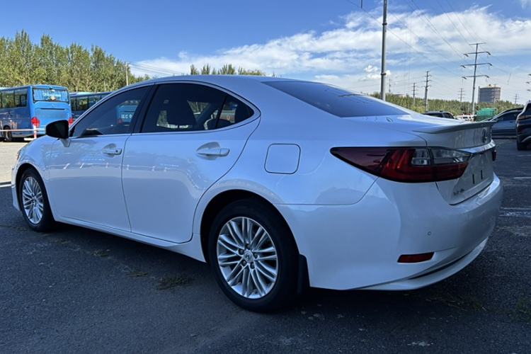 Used Lexus ES 2016 200 Midnight Special Limited Edition Exterior 2