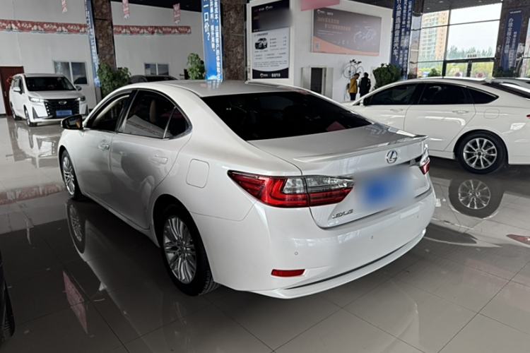Used Lexus ES 2016 200 Midnight Special Limited Edition Exterior 3