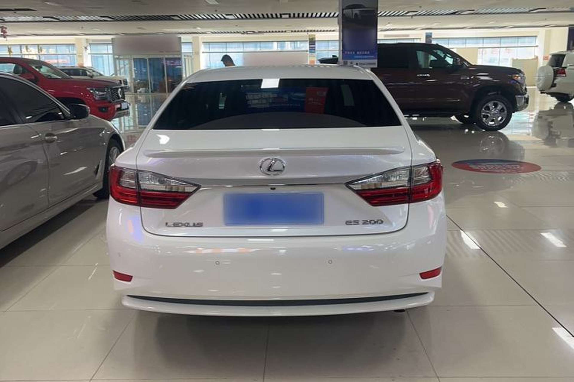Used Lexus ES 2016 200 Midnight Special Limited Edition Exterior 4
