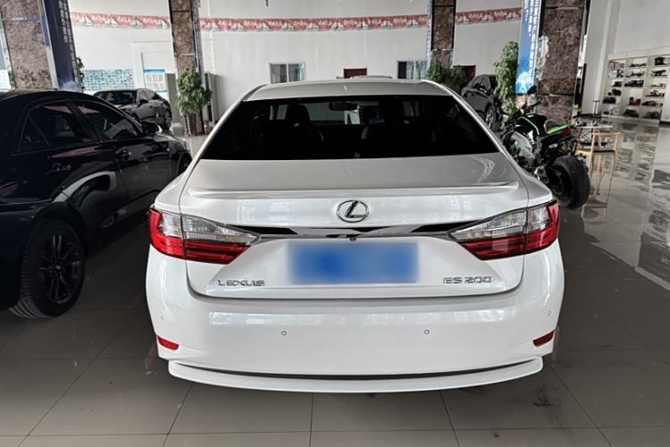Used Lexus ES 2016 200 Midnight Special Limited Edition Exterior 4
