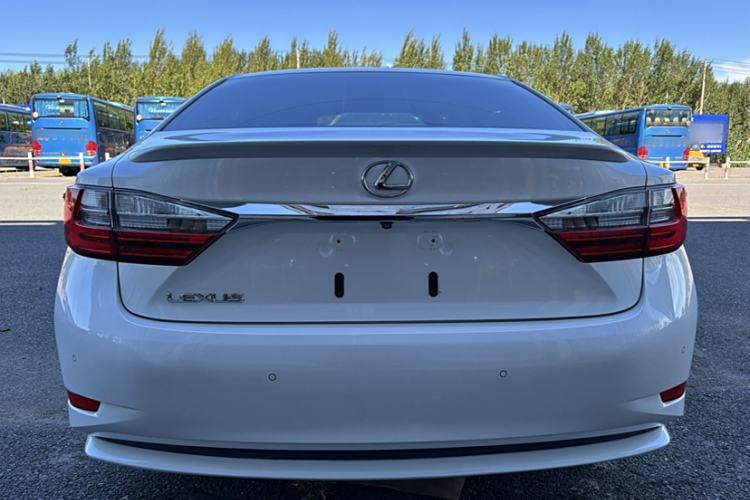 Used Lexus ES 2016 200 Midnight Special Limited Edition Exterior 5