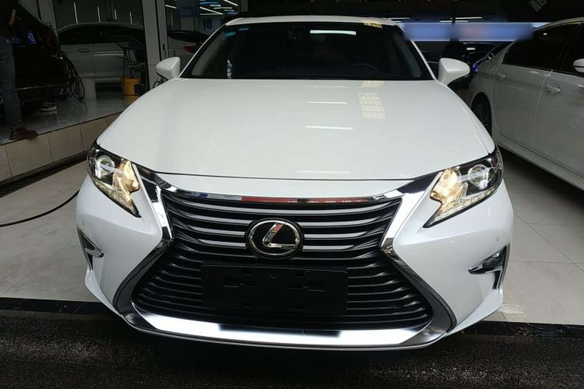 Used Lexus ES 2016 200 Midnight Special Limited Edition Front