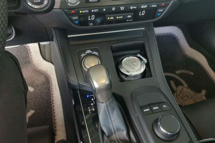 Used Lexus ES 2016 200 Midnight Special Limited Edition Gear Lever