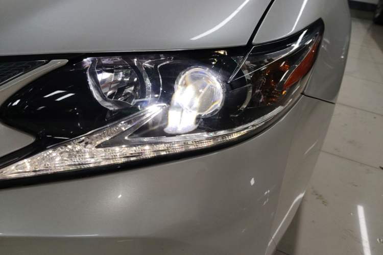 Used Lexus ES 2016 250 Midnight Special Limited Edition Left Front Headlight