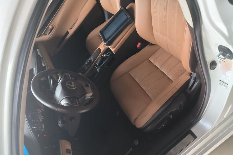 Used Lexus ES 2016 250 Midnight Special Limited Edition Left Front Seat