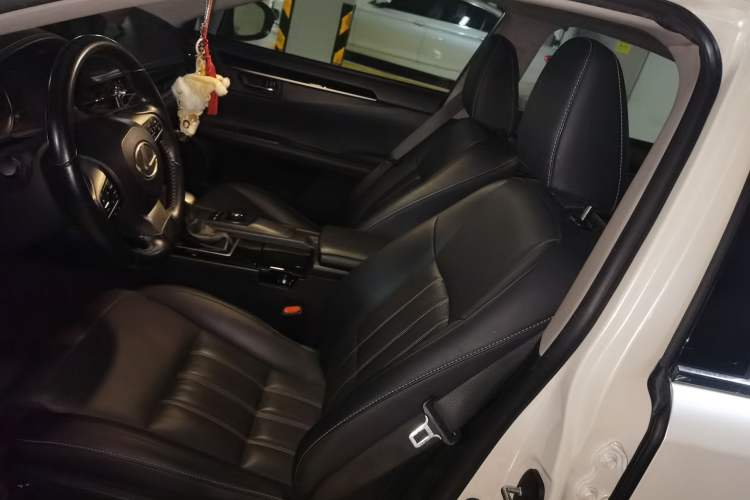 Used Lexus ES 2016 200 Midnight Special Limited Edition Left Front Seat