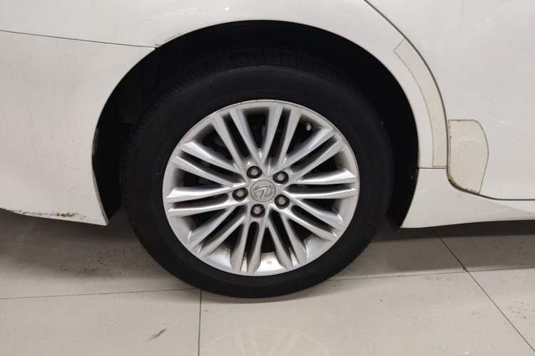 Used Lexus ES 2016 250 Midnight Special Limited Edition Right Rear Wheel Hub