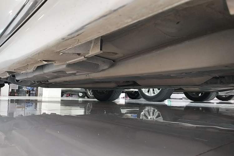 Used Lexus ES 2016 200 Midnight Special Limited Edition Right Side Sill