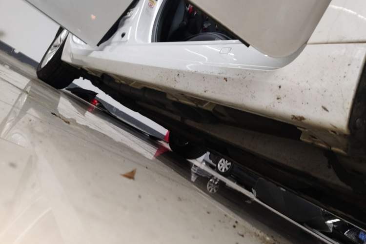 Used Lexus ES 2016 250 Midnight Special Limited Edition Right Side Sill