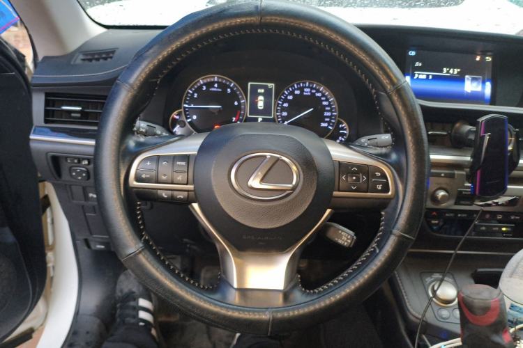 Used Lexus ES 2016 200 Midnight Special Limited Edition Steering Wheel