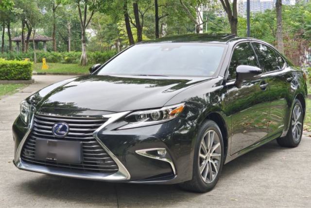 Used Lexus ES 2017 300h Mark Levinson Comfort Edition