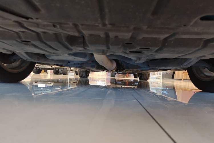 Used Lexus ES 2017 300h Mark Levinson Comfort Edition Chassis Front