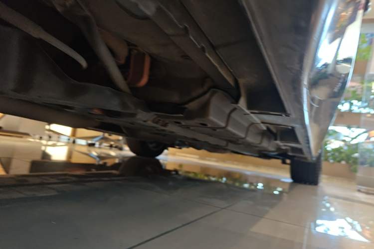 Used Lexus ES 2017 300h Mark Levinson Comfort Edition Chassis Rear Right