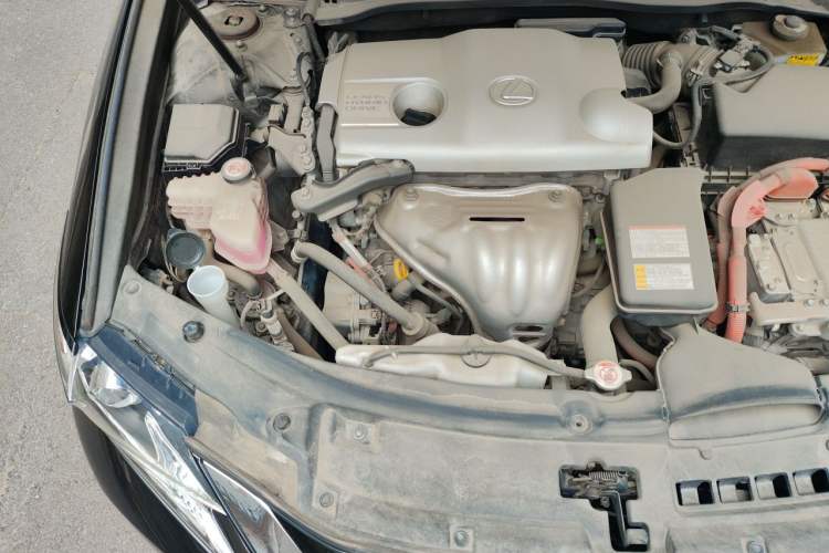 Used Lexus ES 2017 300h Mark Levinson Comfort Edition Engine Bay Right