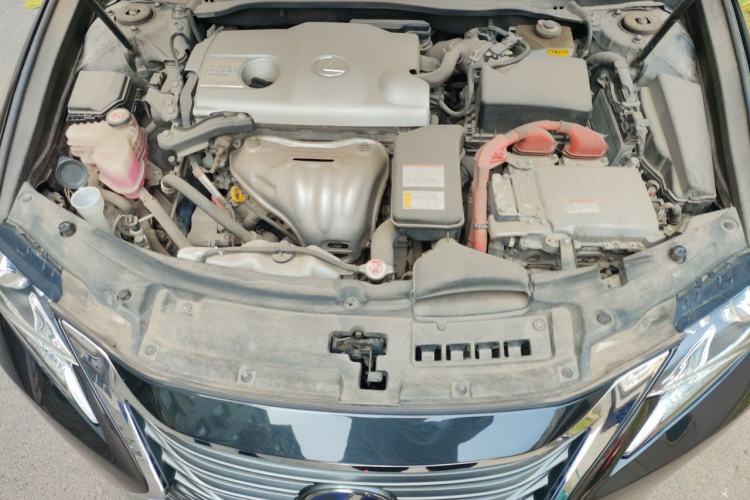 Used Lexus ES 2017 300h Mark Levinson Comfort Edition Engine Bay