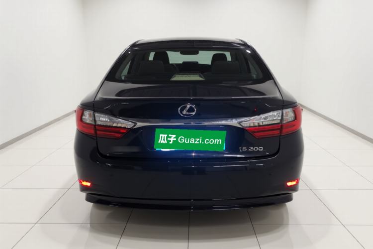 Used Lexus ES 2017 200 30th Anniversary Edition Exterior 4