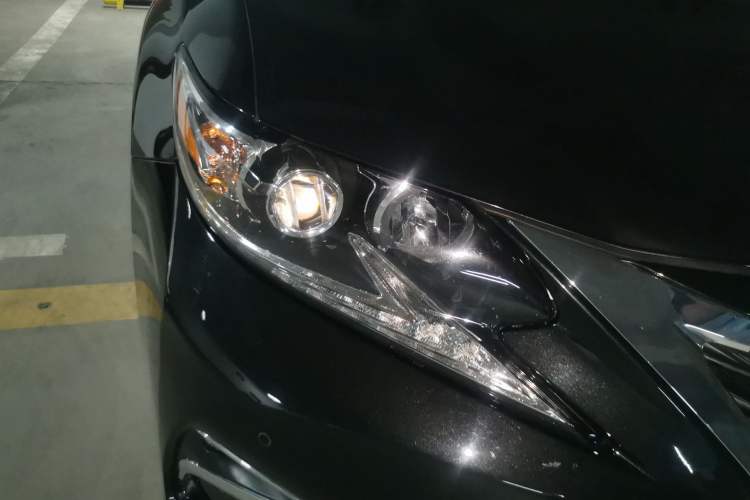 Used Lexus ES 2017 200 30th Anniversary Edition Exterior 6