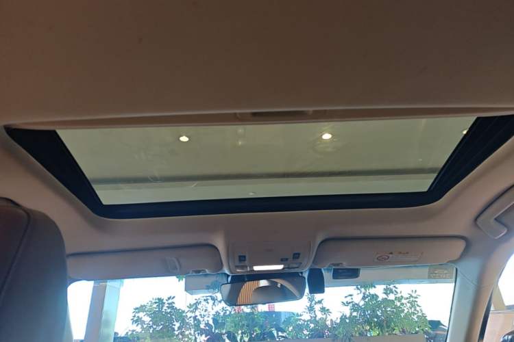 Used Lexus ES 2017 300h Mark Levinson Comfort Edition Headliner