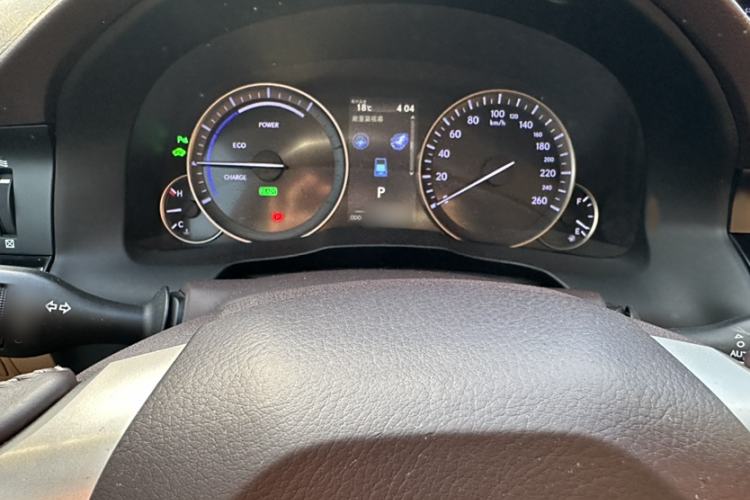 Used Lexus ES 2017 300h Mark Levinson Comfort Edition Interior 9