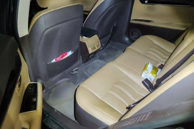 Used Lexus ES 2017 300h Mark Levinson Comfort Edition Left Rear Seat