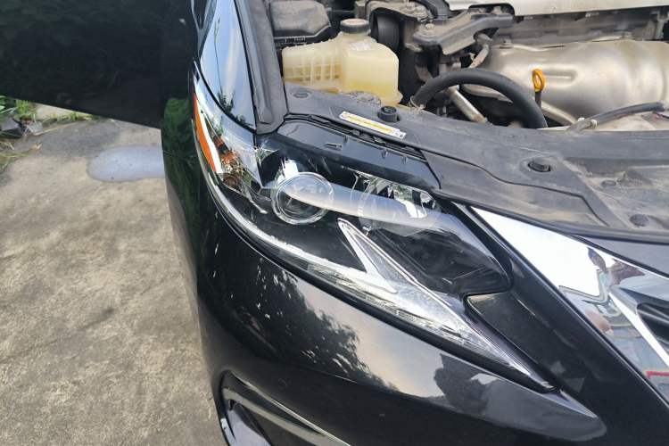Used Lexus ES 2017 300h Mark Levinson Comfort Edition Right Front Headlight