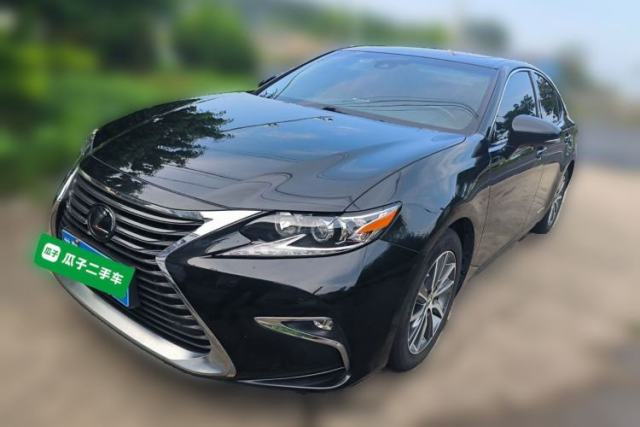 Lexus ES 2017 300h Mark Levinson Comfort Edition de segunda mano