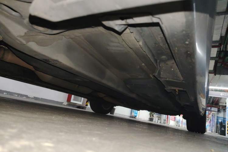 Used Lexus ES 2017 300h Mark Levinson Comfort Edition Chassis Front Left