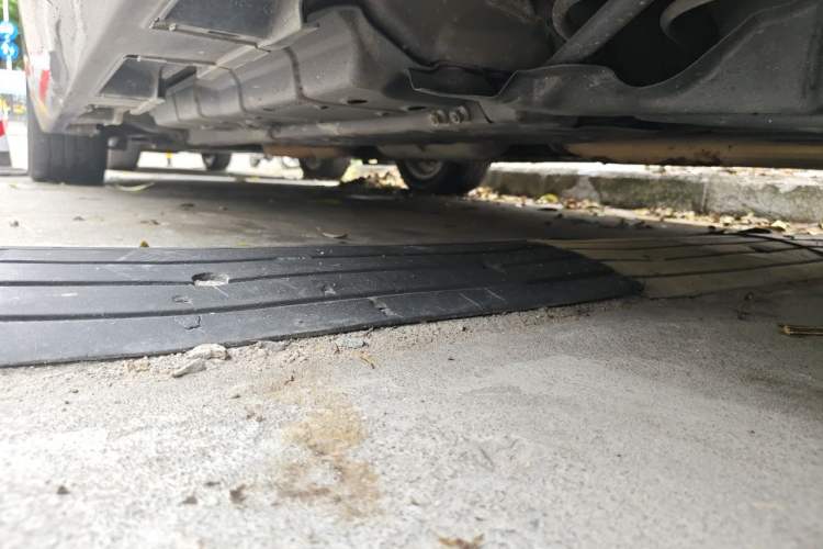 Used Lexus ES 2017 300h Mark Levinson Luxury Edition Chassis Rear Left