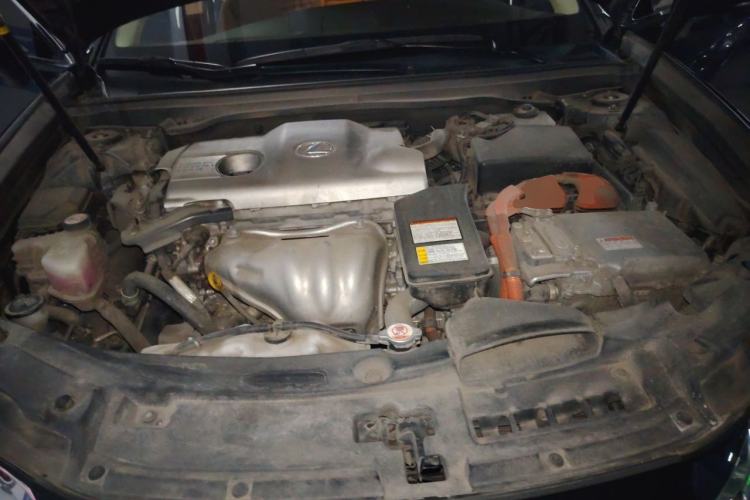 Used Lexus ES 2017 300h Mark Levinson Comfort Edition Engine Bay