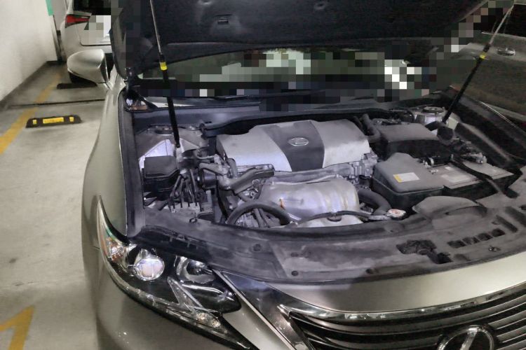 Used Lexus ES 2017 200 30th Anniversary Edition Engine Bay Right
