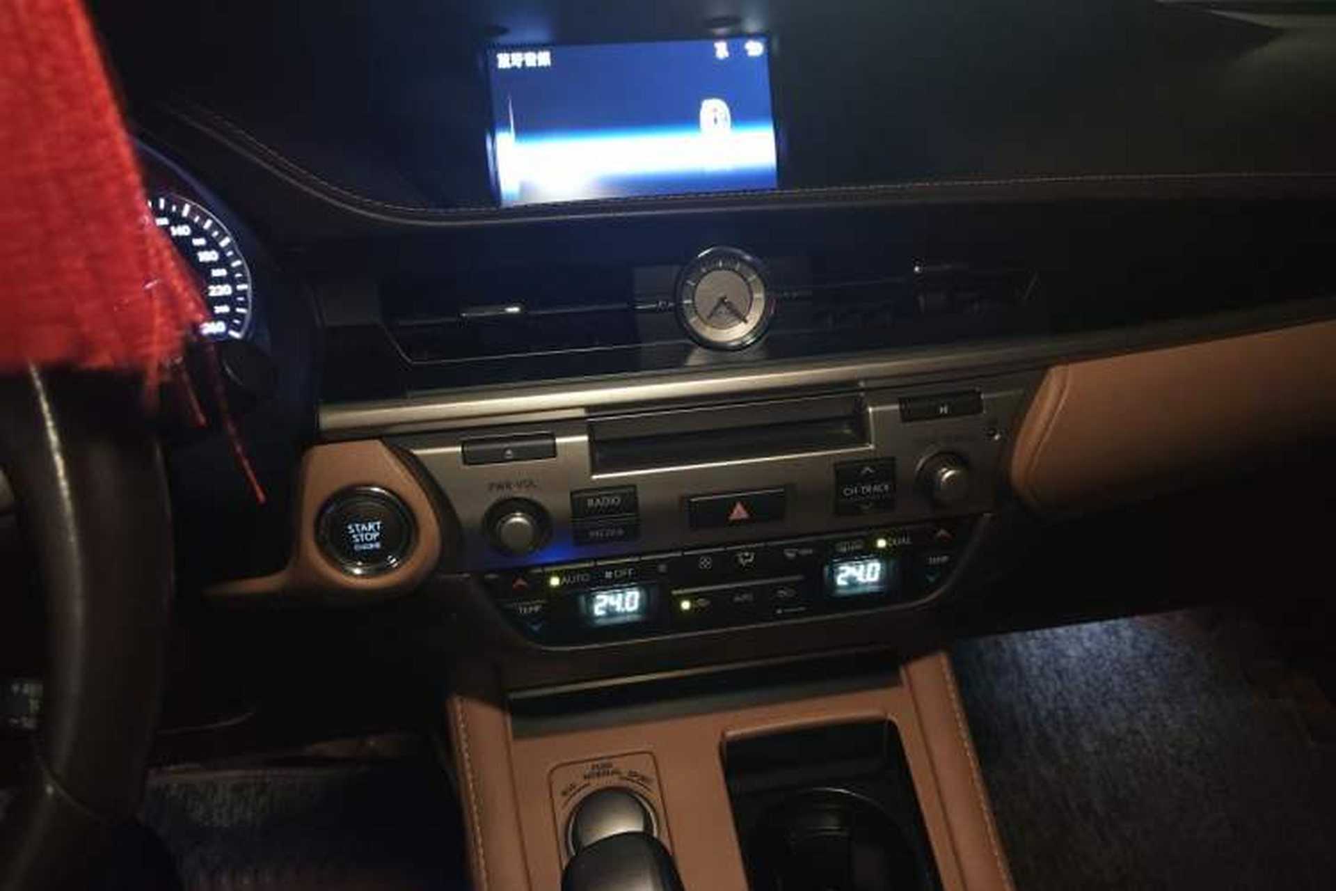 Used Lexus ES 2017 200 30th Anniversary Edition Audio And AC Panel