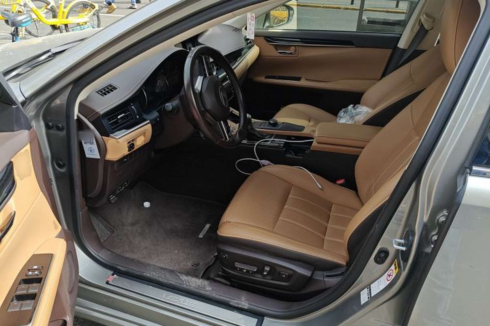 Used Lexus ES 2017 200 30th Anniversary Edition Left Front Seat