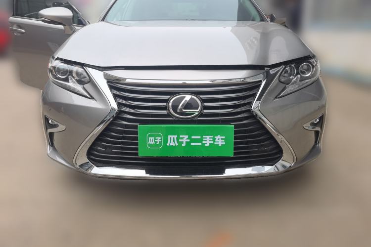 Used Lexus ES 2017 200 30th Anniversary Edition Front