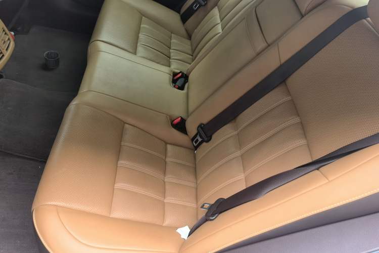 Used Lexus ES 2017 200 30th Anniversary Edition Left Rear Seat