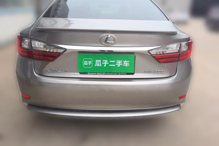 Used Lexus ES 2017 200 30th Anniversary Edition Rear