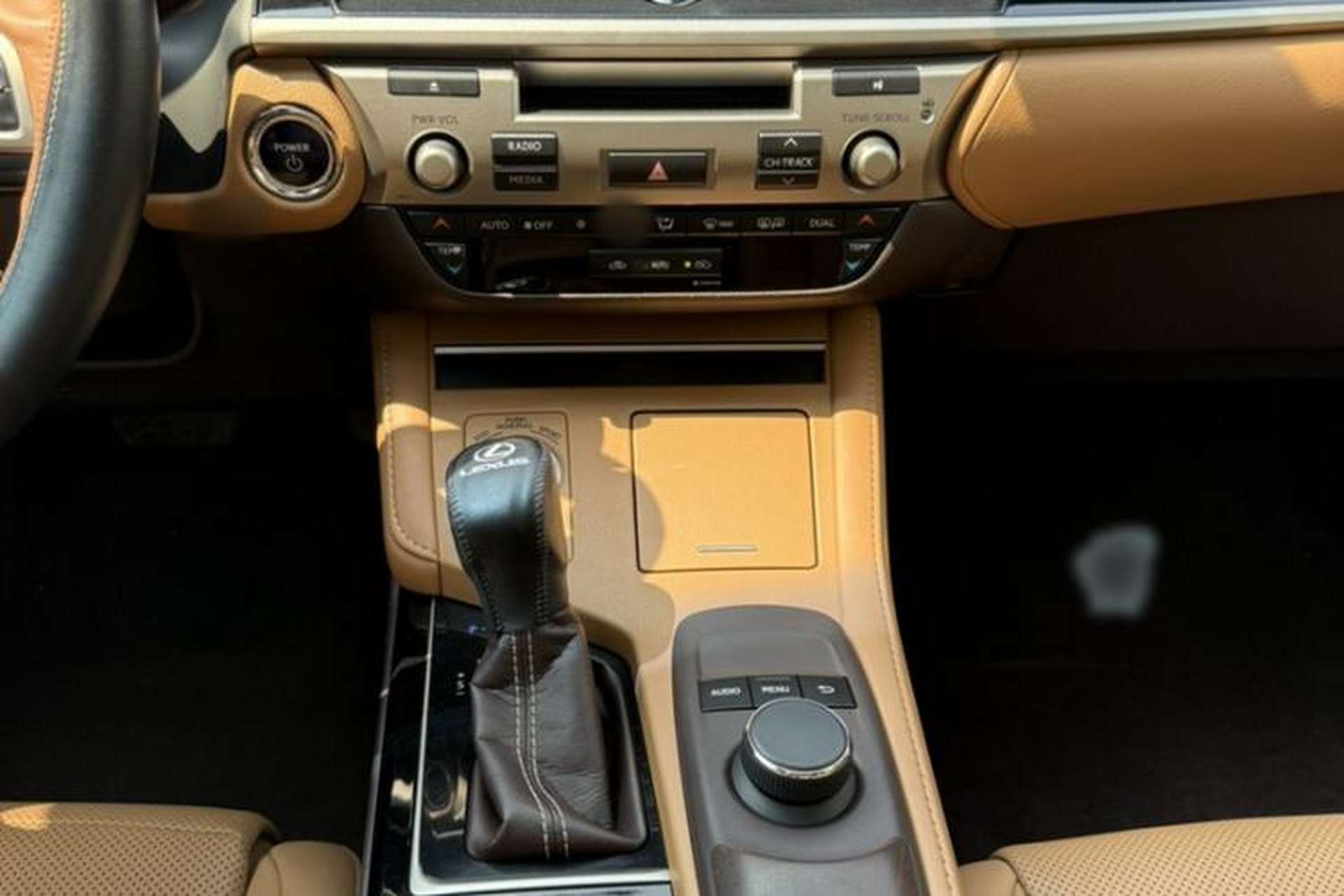 Used Lexus ES 2017 300h Mark Levinson Comfort Edition Audio And AC Panel