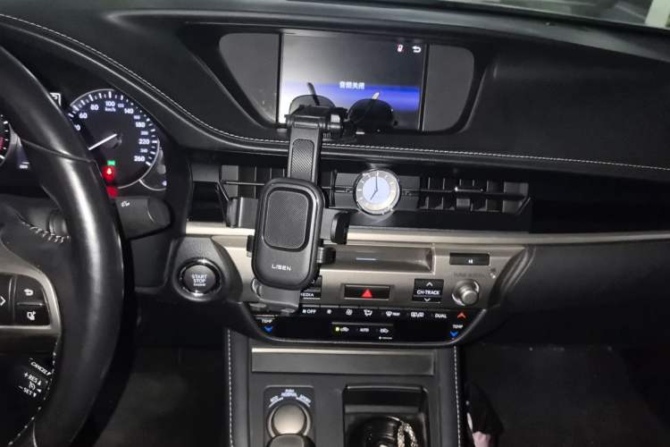 Used Lexus ES 2017 200 30th Anniversary Edition Audio And AC Panel