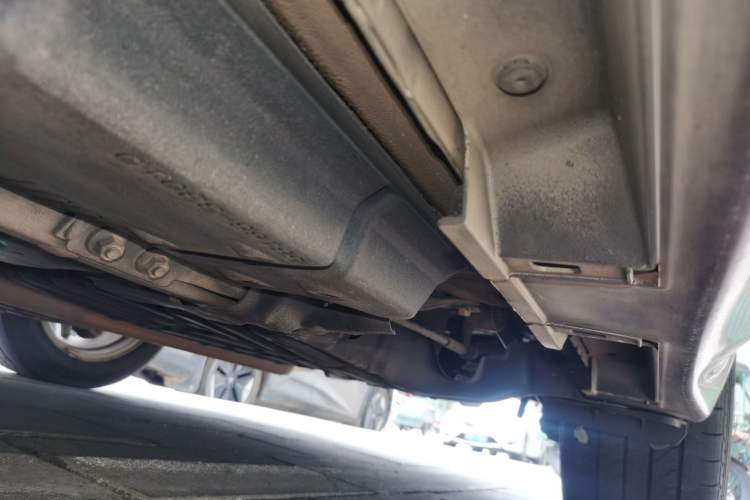 Used Lexus ES 2017 300h Mark Levinson Comfort Edition Chassis Rear Left