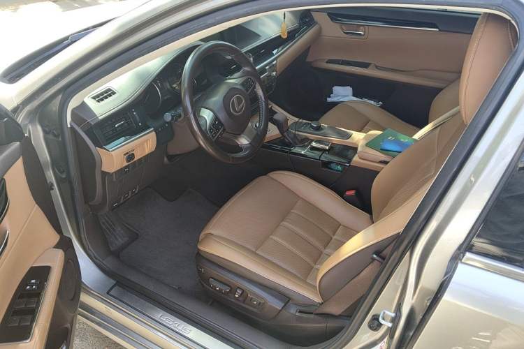 Used Lexus ES 2017 200 30th Anniversary Edition Driver Seat
