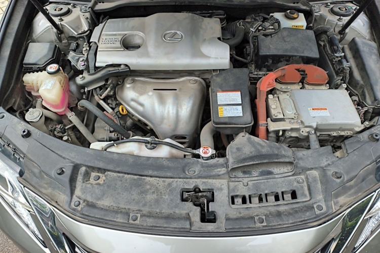 Used Lexus ES 2017 300h Mark Levinson Comfort Edition Engine Bay