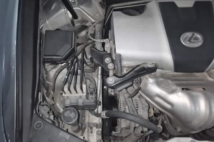 Used Lexus ES 2017 200 30th Anniversary Edition Engine Bay Right