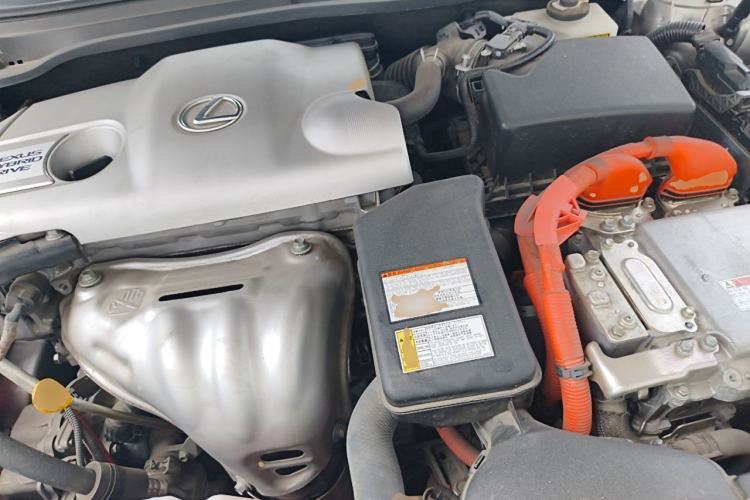 Used Lexus ES 2017 300h Mark Levinson Luxury Edition Engine Bay