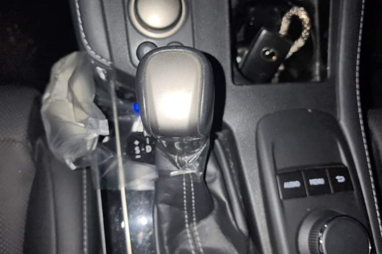 Used Lexus ES 2017 200 30th Anniversary Edition Gear Lever