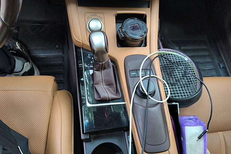Used Lexus ES 2017 300h Mark Levinson Comfort Edition Gear Lever