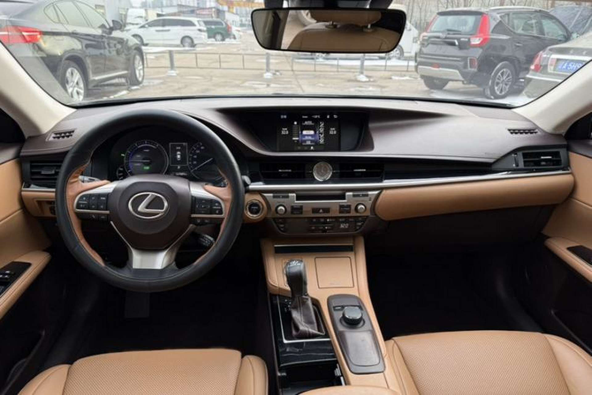 Used Lexus ES 2017 300h Mark Levinson Comfort Edition Interior 1